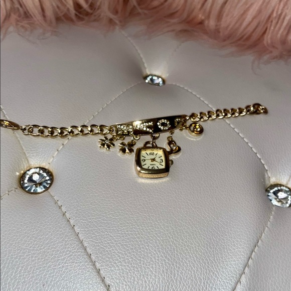 NEW Goldtone Love Inscribed Rhinestone Dangle Charm Fashion Watch O/S - Picture 11 of 12